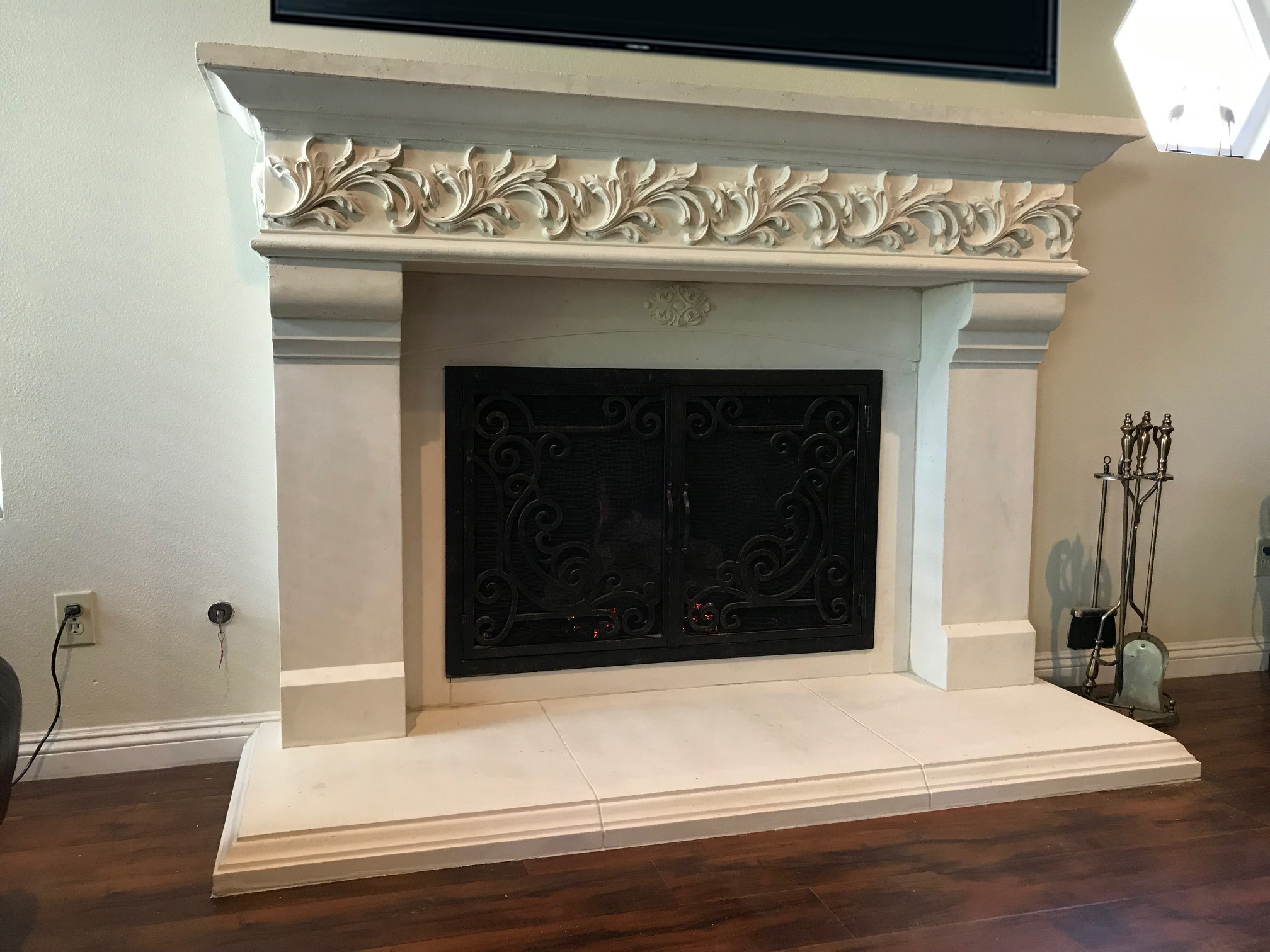 FM017 Fireplace Mantels, Fireplace surrounds, Iron Fireplace Doors and
